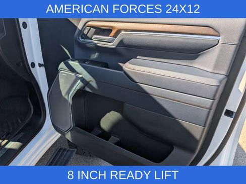 Used 2024 Chevrolet Silverado 2500 High Country AWD/4WD image 4