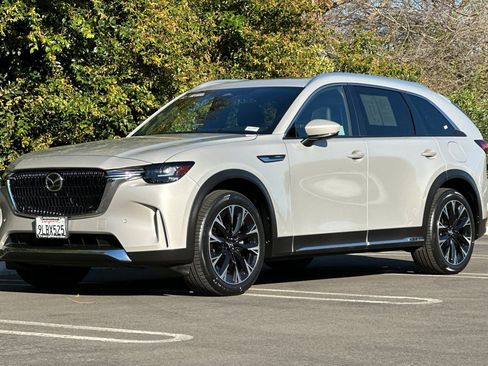 Certified 2024 MAZDA CX-90 Plug-In Hybrid w/ Premium Plus image 10