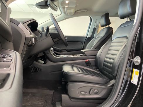 Used 2023 Ford Edge SEL w/ Convenience Package image 15