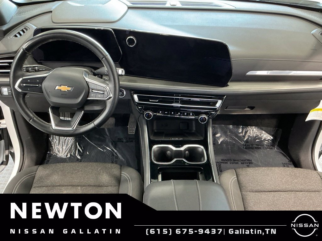 Used 2024 Chevrolet Traverse LT FWD image 14