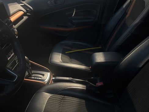 Used 2018 Ford EcoSport SES image 2