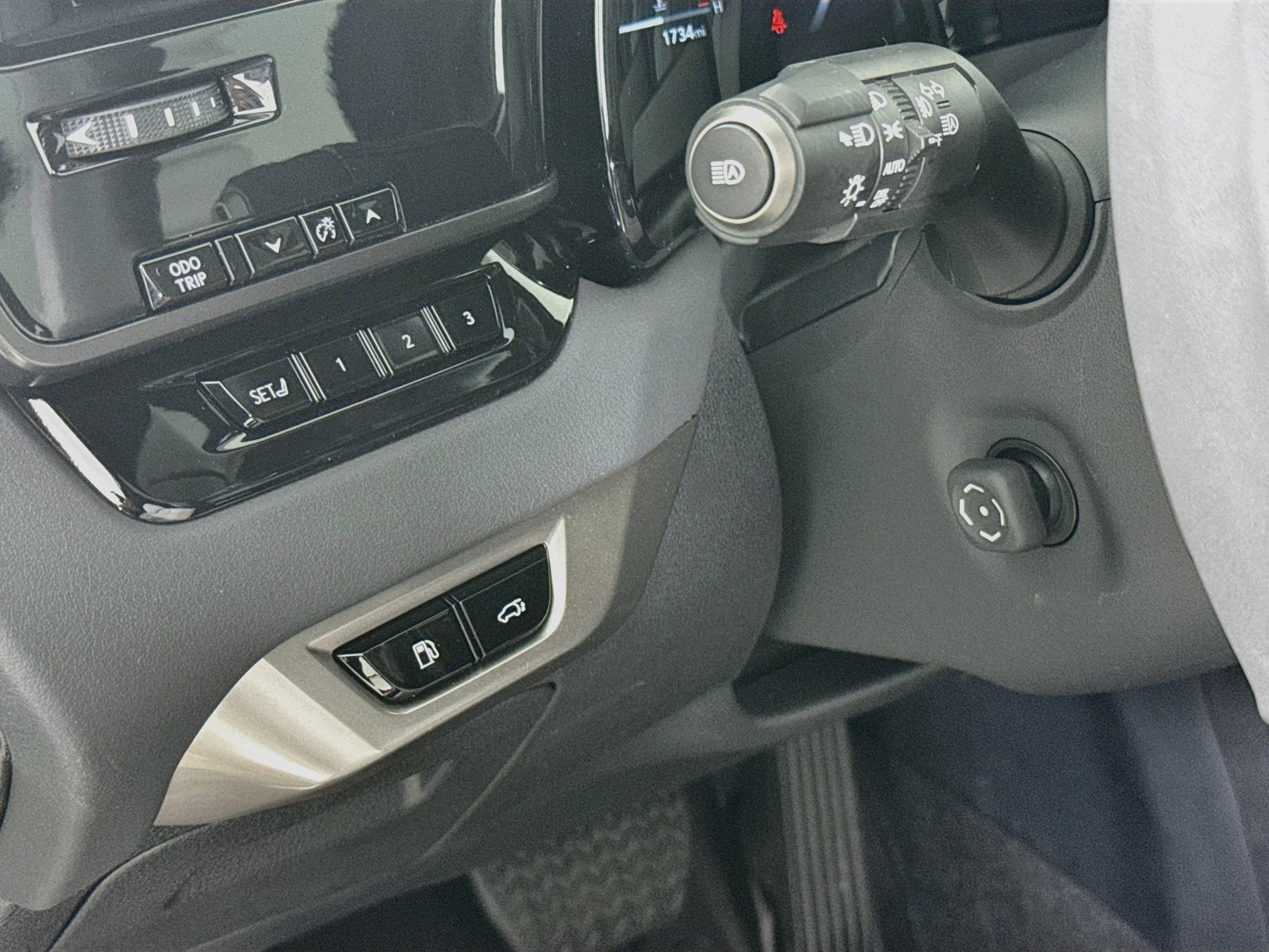 Certified 2025 Lexus RX 350 F Sport w/ Convenience Package FWD image 10