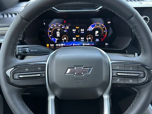 New 2026 Chevrolet Colorado ZR2 w/ Technology Package AWD/4WD image 22