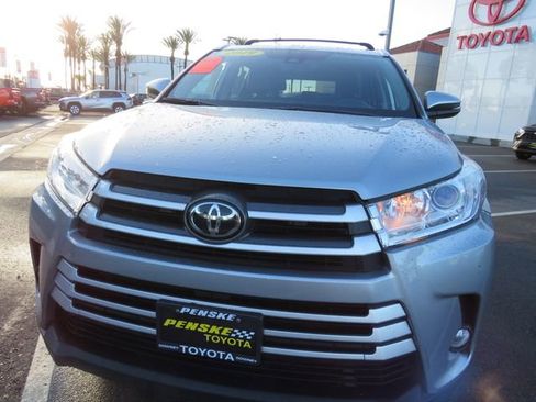 Used 2019 Toyota Highlander XLE image 5