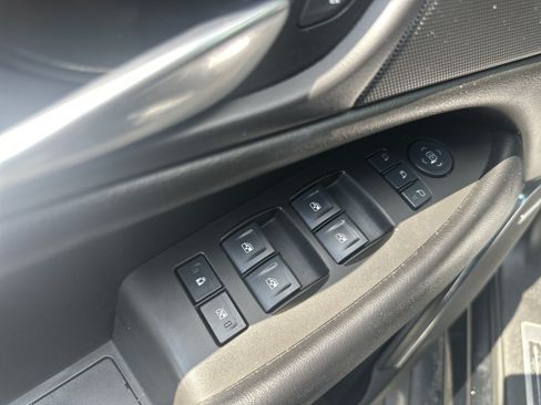 Used 2016 Cadillac Escalade Premium AWD/4WD image 17
