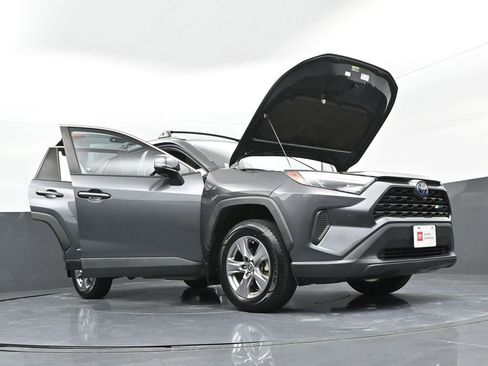 Certified 2022 Toyota RAV4 XLE image 45