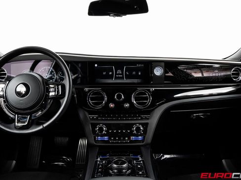 Used 2022 Rolls-Royce Ghost w/ Ghost Package image 27
