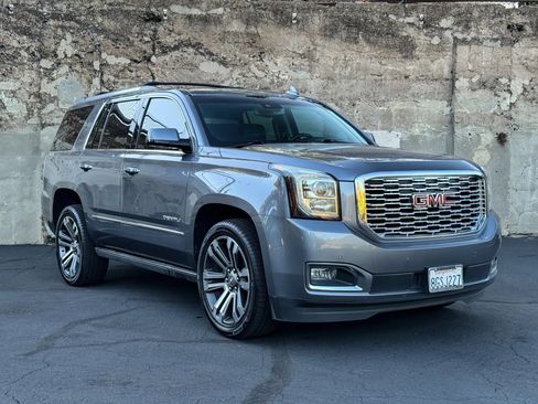 Used 2019 GMC Yukon Denali w/ Denali Ultimate Package AWD/4WD image 2