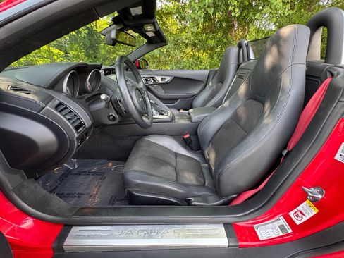 Used 2014 Jaguar F-TYPE Convertible RWD image 32