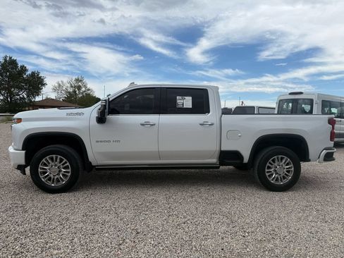 Used 2021 Chevrolet Silverado 2500 High Country w/ Z71 Off-Road Package AWD/4WD image 6