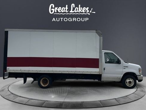 Used 2019 Ford E-350 and Econoline 350 Super Duty RWD image 6