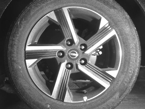 Used 2025 Nissan Sentra SV FWD image 14