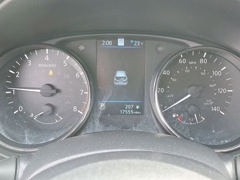 Used 2022 Nissan Rogue Sport SL w/ Premium Package image 22