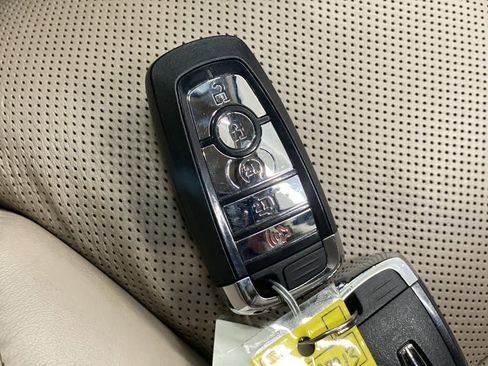 Used 2020 Lincoln Aviator Reserve w/ Equipment Group 202A image 28