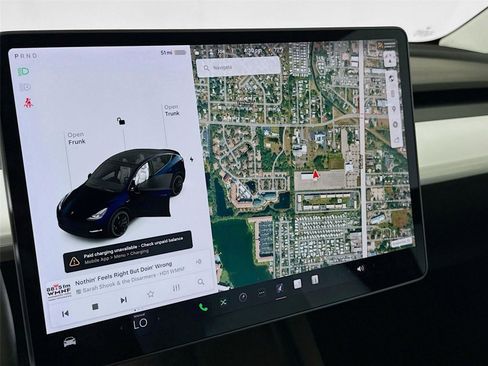 Used 2021 Tesla Model Y Performance image 10