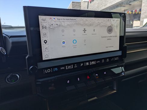 Used 2025 GMC Hummer EV 2X w/ LPO, Cargo Utility Package AWD/4WD image 18