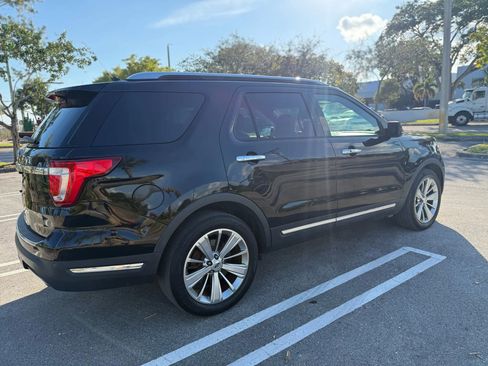 Used 2018 Ford Explorer Limited image 7