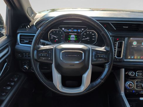 Used 2021 GMC Yukon Denali w/ Denali Premium Package AWD/4WD image 11