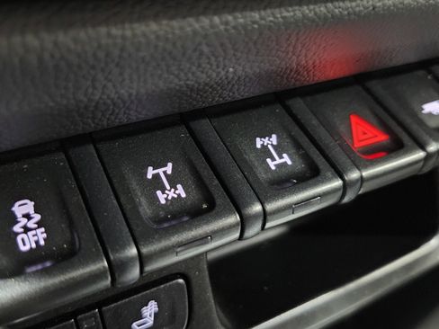 Used 2021 Chevrolet Colorado ZR2 w/ ZR2 Dusk Special Edition image 8