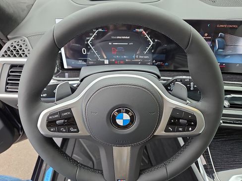 New 2026 BMW X7 xDrive40i w/ M Sport Package AWD/4WD image 13