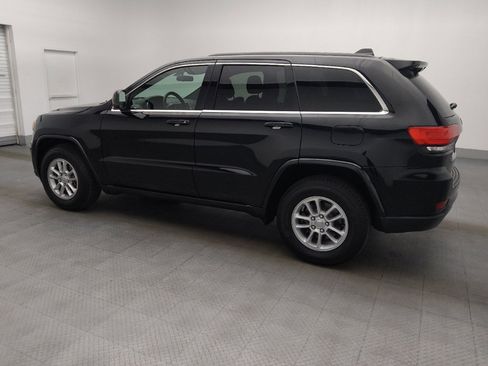 Used 2018 Jeep Grand Cherokee Laredo image 3
