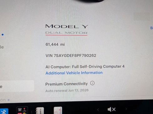 Used 2023 Tesla Model Y Performance AWD/4WD image 4