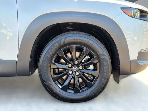 Used 2025 MAZDA CX-50 AWD 2.5 S w/ Premium Package image 12