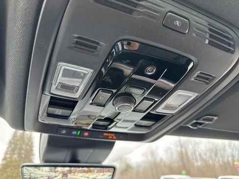 New 2026 Chevrolet Suburban High Country AWD/4WD image 81