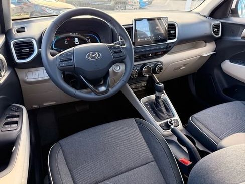 New 2026 Hyundai Venue SEL FWD image 7