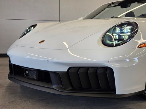 Certified 2026 Porsche 911 Carrera GTS RWD image 27