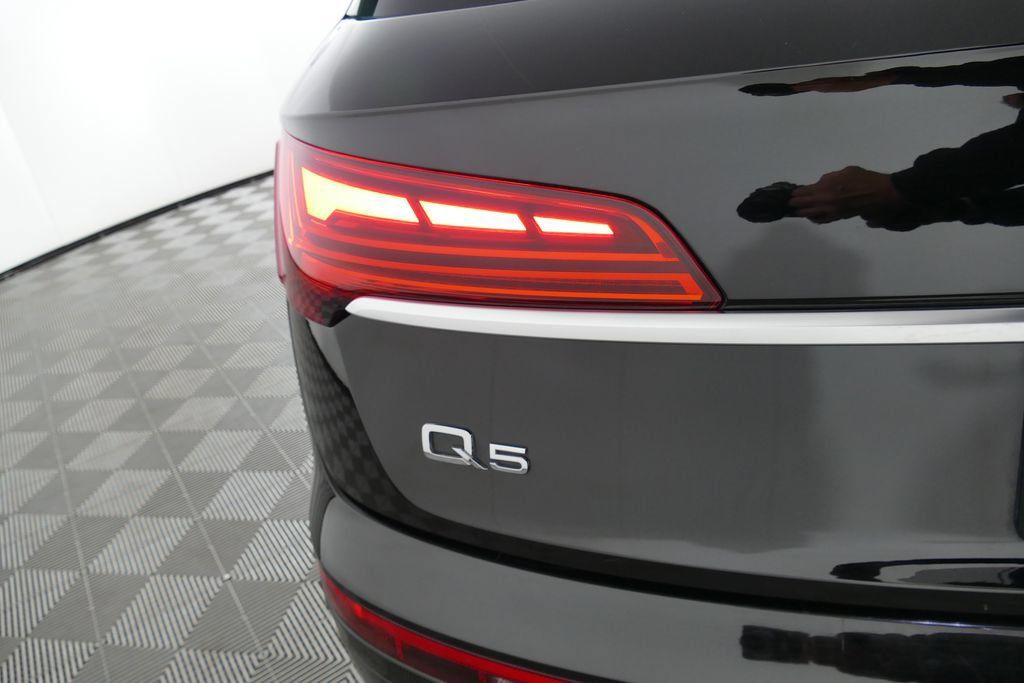 Used 2021 Audi Q5 2.0T Premium AWD/4WD image 33