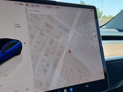 Used 2023 Tesla Model 3 Standard Range RWD image 26