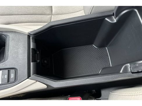 Used 2025 Honda Accord SE image 30