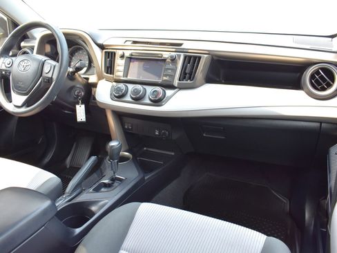 Used 2013 Toyota RAV4 LE w/ Preferred Accessory Pkg AWD/4WD image 16