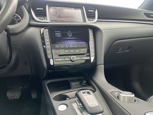 Used 2023 INFINITI QX50 Sport image 36