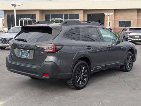 Used 2024 Subaru Outback Onyx Edition AWD/4WD image 6