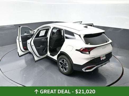 Used 2024 Kia Sportage LX image 61
