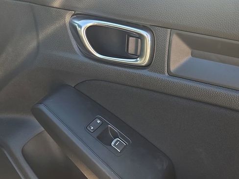 Used 2025 Honda Civic Sport image 13