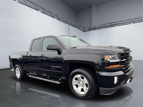 Used 2019 Chevrolet Silverado 1500 LT w/ All Star Edition image 8