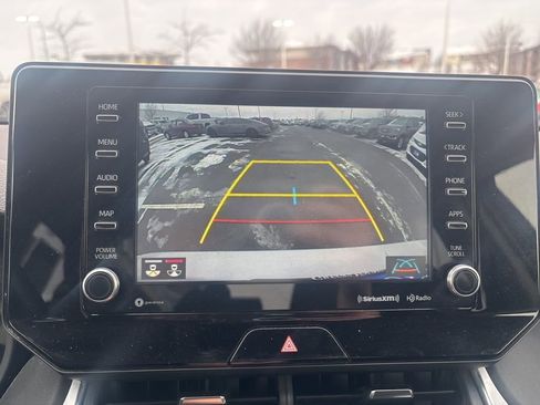 Used 2021 Toyota Venza XLE image 27