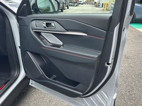 New 2026 Ford Explorer ST w/ Sun And Sound Package image 17