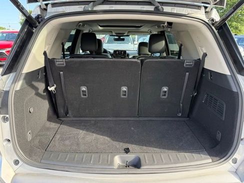 Used 2024 Nissan Pathfinder SL w/ SL Premium Package image 29