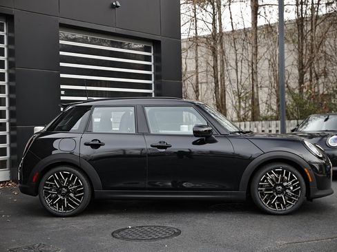 New 2026 MINI Cooper S image 4