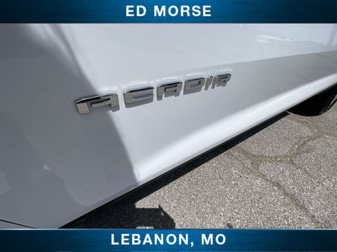 Certified 2026 GMC Acadia Elevation w/ Elevation Premium Package AWD/4WD image 30