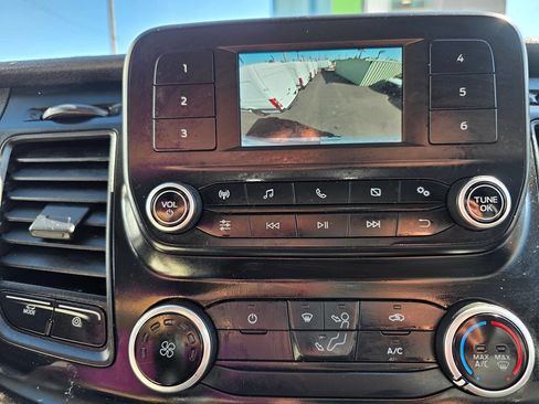 Used 2023 Ford Transit 250 Medium Roof image 9