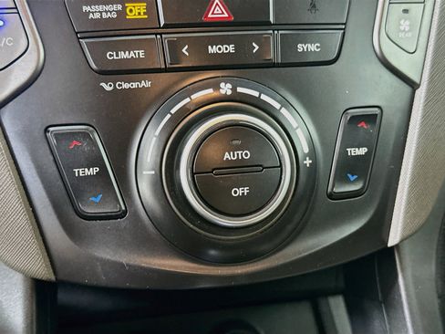 Used 2017 Hyundai Santa Fe SE w/ SE Premium Package 02 FWD image 22