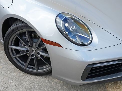 Used 2024 Porsche 911 Carrera T RWD image 61
