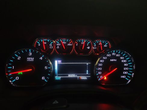 Used 2019 Chevrolet Tahoe LT w/ RST Edition RWD image 23