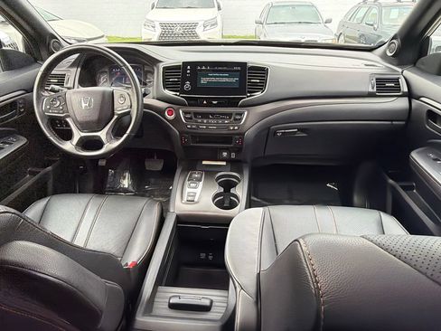 Used 2023 Honda Passport TrailSport image 16