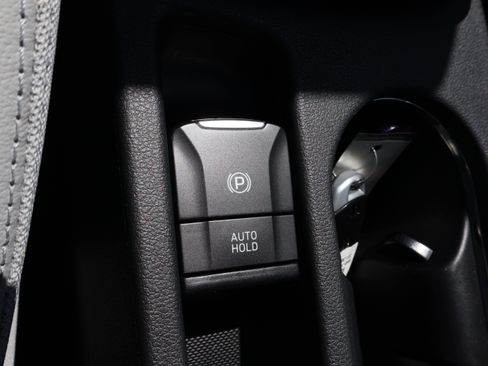 Used 2023 Hyundai Kona Limited AWD/4WD image 27